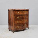 1418 8443 CHEST OF DRAWERS